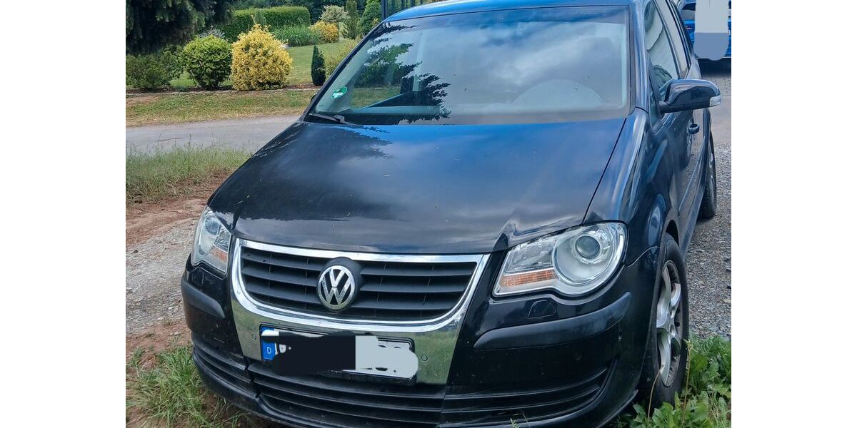 VW Touran 325.143 km 2.500 &euro; Walldürn 74731
