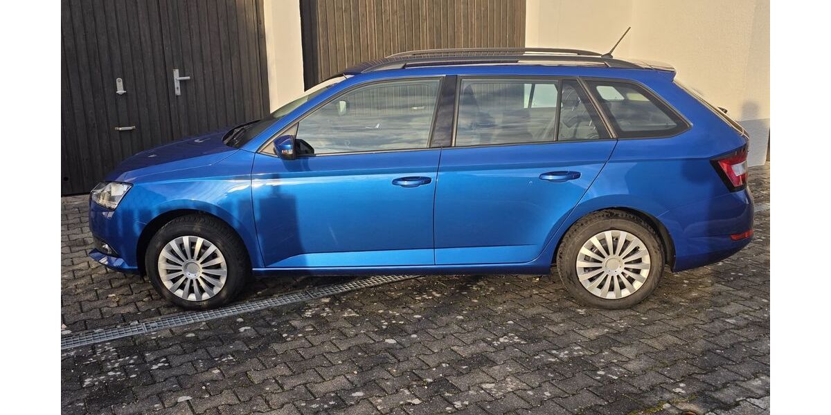 Skoda Fabia 36.000 km 14.100 € Leinfelden-Echterdingen 70771
