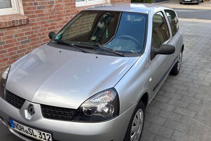 Renault Clio 166.070 km 2.400 &euro; Nordhorn 48529