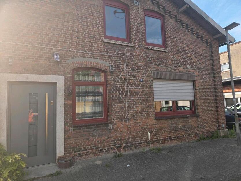 Haus mit zwei 3-Zimmer Wohnungen