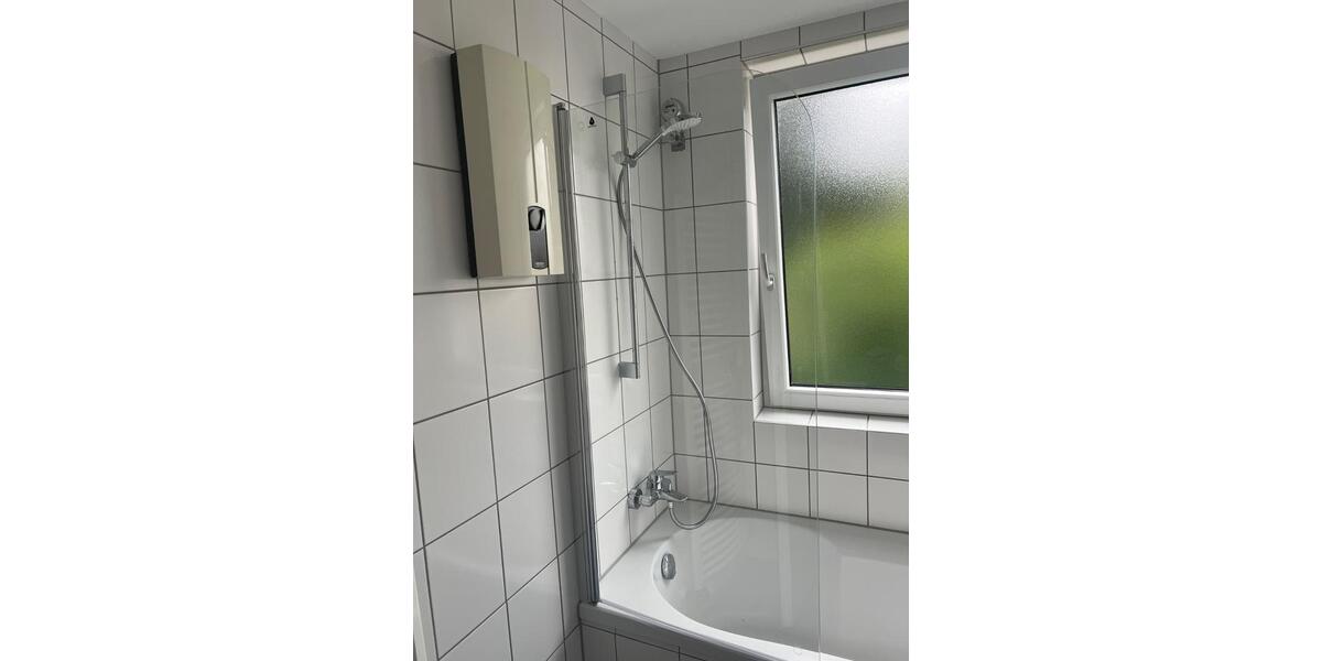 Etagenwohnung Ronnenberg - 4 Zimmer, 95 m&sup2;, 900&euro; | Angebot:26406036