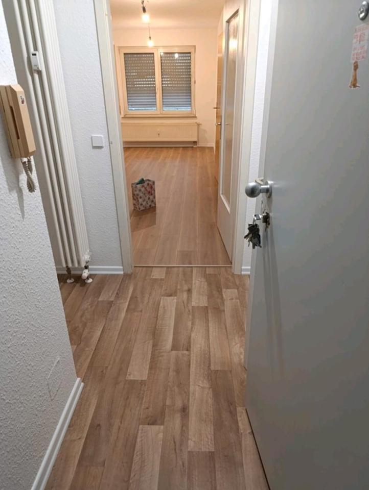 Sehr schöne barrierefreie 2 Raum-Wohnung mit Terrasse
