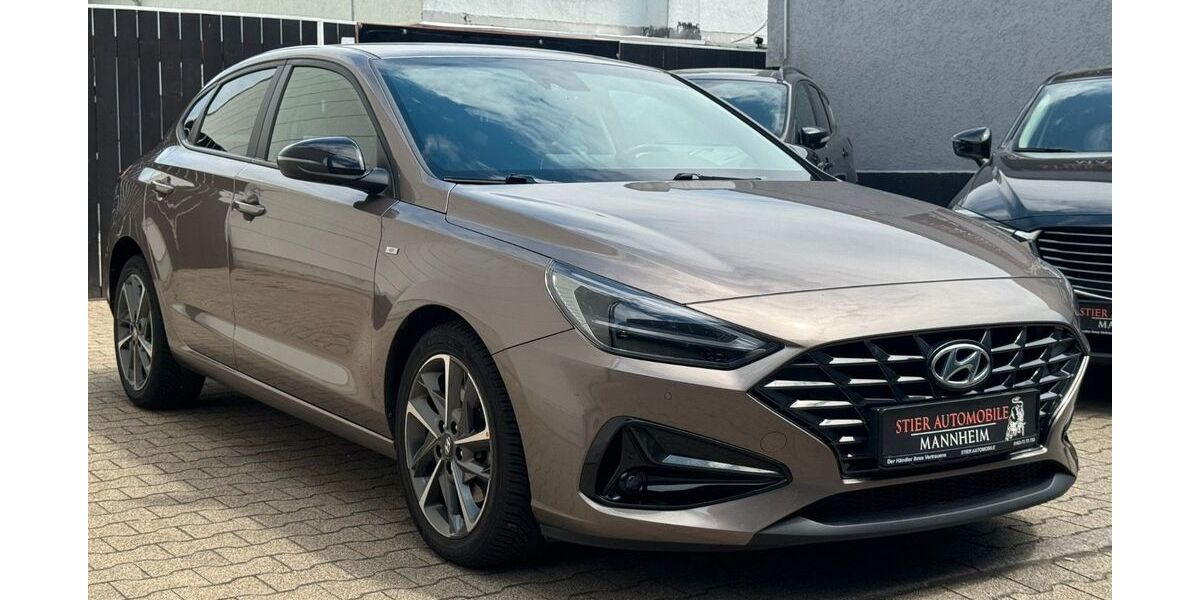 Hyundai i30 81.000 km 16.650 &euro; Mannheim 68199