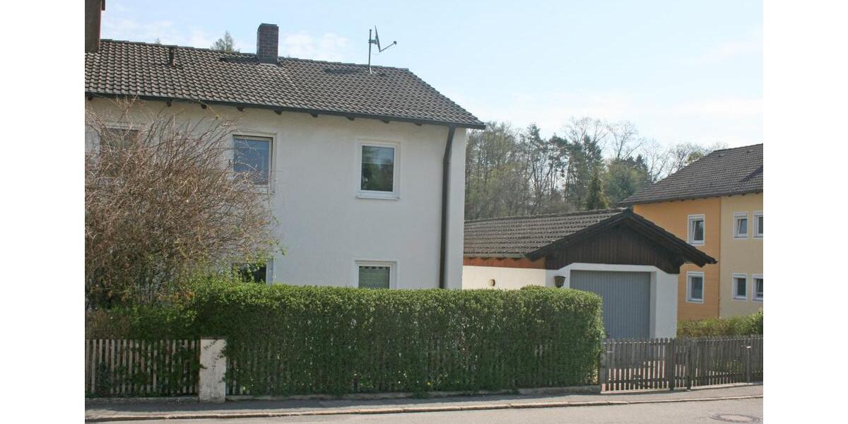 Doppelhaushälfte Eggenfelden - 3 Zimmer, 80 m&sup2;, 1.100&euro; | Angebot:26338335