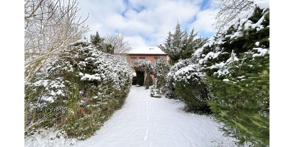 Reihenmittelhaus Lübeck St. Jürgen - 6 Zimmer, 110 m&sup2;, 290.000&euro; | Angebot:25360537