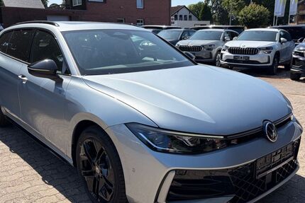 VW Passat Variant 1.860 km 42.780 &euro; Flensburg-Weiche 24941