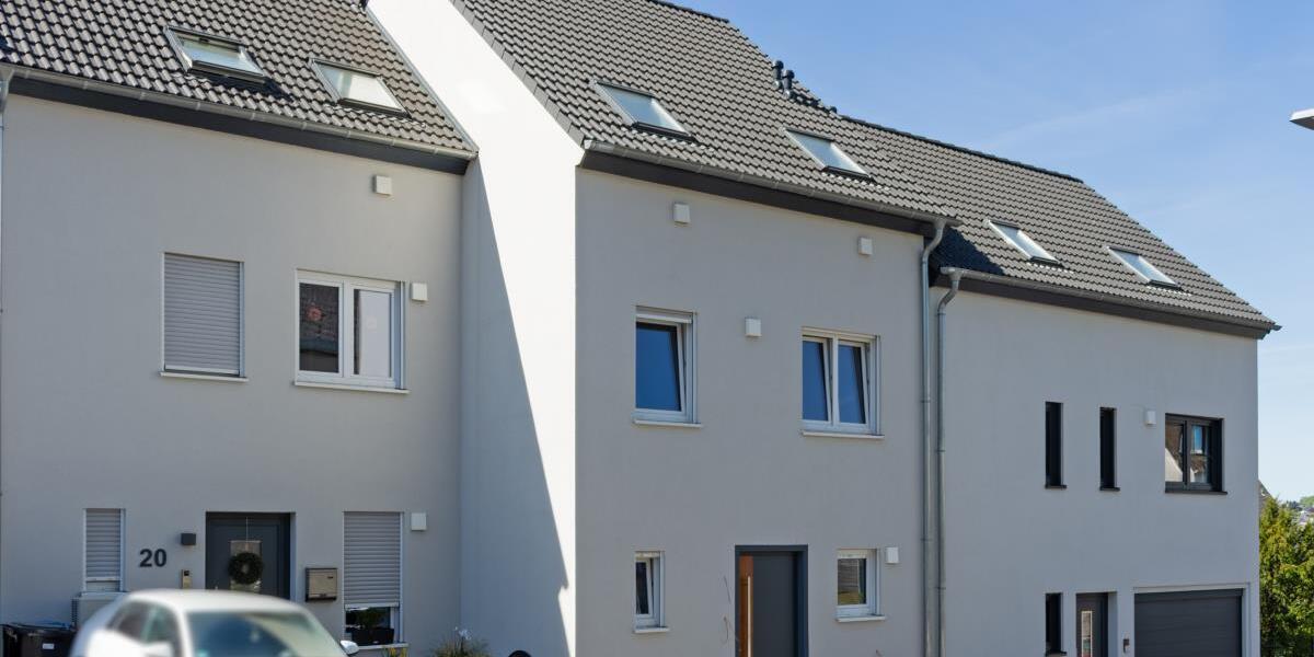 Modernes Wohnen in Trier-Irsch - Neubau mit toller Dachterrasse und Weitblick - Reihenhaus Trier Kürenz | Angebot:26368699