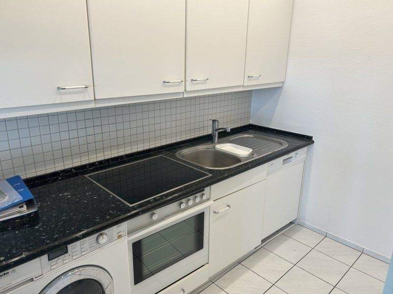 3-Zimmer-Eckappartement mit schönen Seeblick