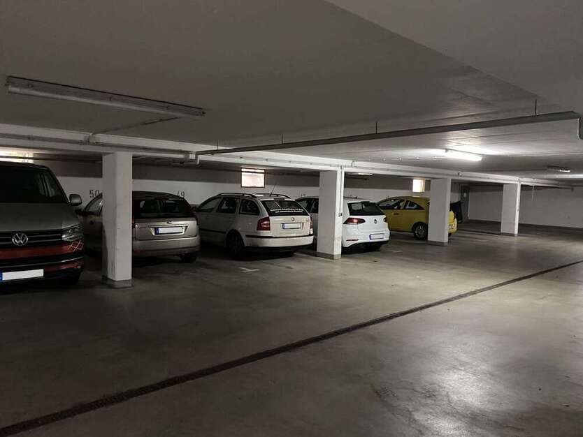 Renditestarker Tiefgaragenstellplatz nahe des Südplatzes