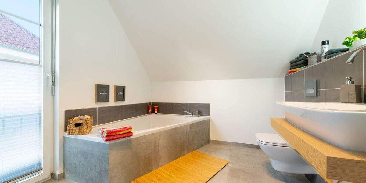 Einfamilienhaus Glauchau - 4 Zimmer, 123 m&sup2;, 235.879&euro; | Angebot:24635477