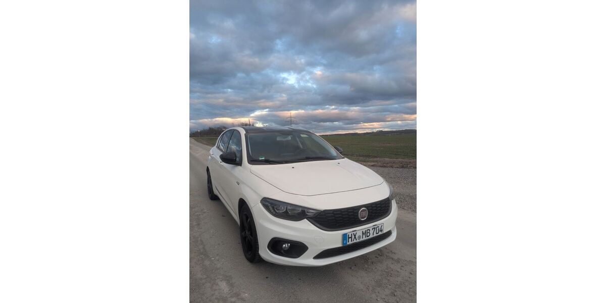 Fiat Tipo 46.302 km 11.899 &euro; Marienmünster 37696
