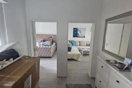 ObjNr:19742 - Ansprechendes Haus mit 2 Wohneinheiten und 1 Gewerbeeinheit in LU-Mundenheim 8 zimmer