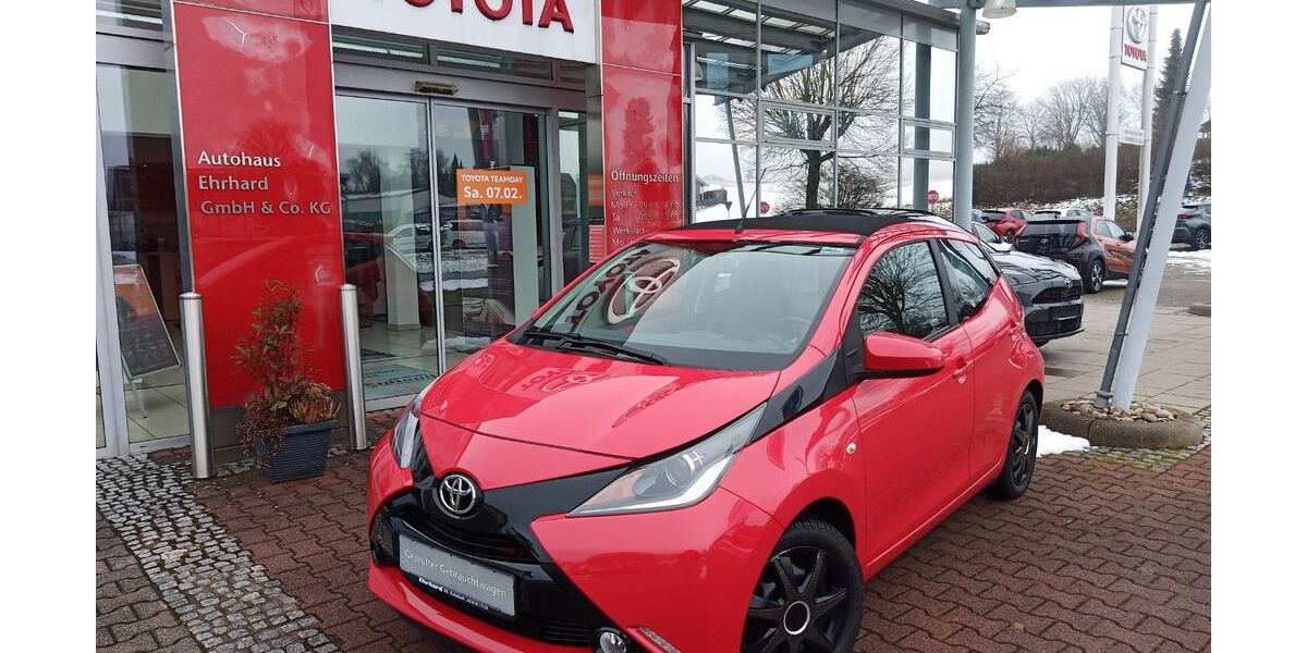 Toyota Aygo (X) 93.789 km 7.800 &euro; Brensbach 64395