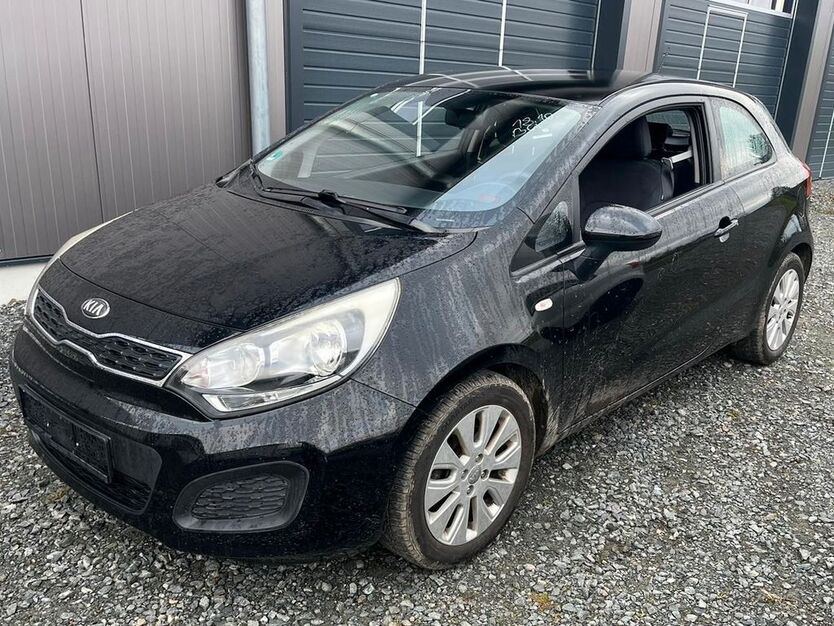 Kia Rio 220.400 km 3.390 € Weiden 92637