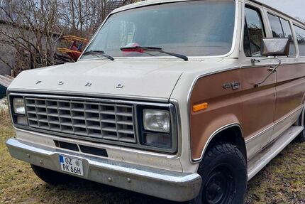 Ford Econoline 14.100 km 7.999 &euro; Wermsdorf 04779