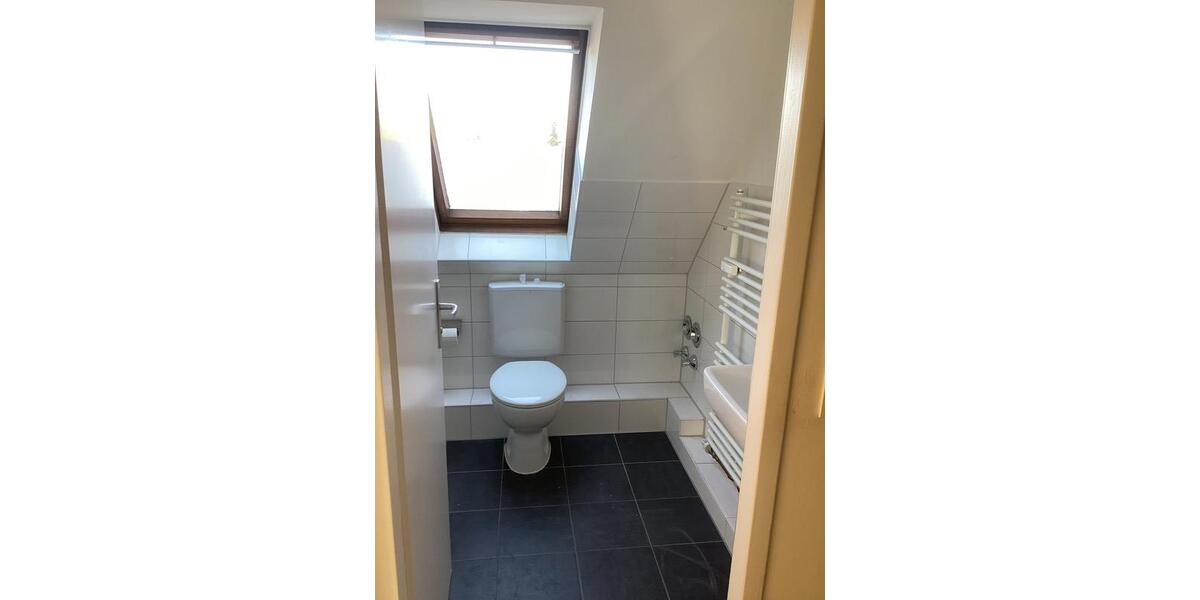 Dachgeschoßwohnung Lübeck Sankt Jürgen - 1 Zimmer, 25 m&sup2;, 289&euro; | Angebot:25442919