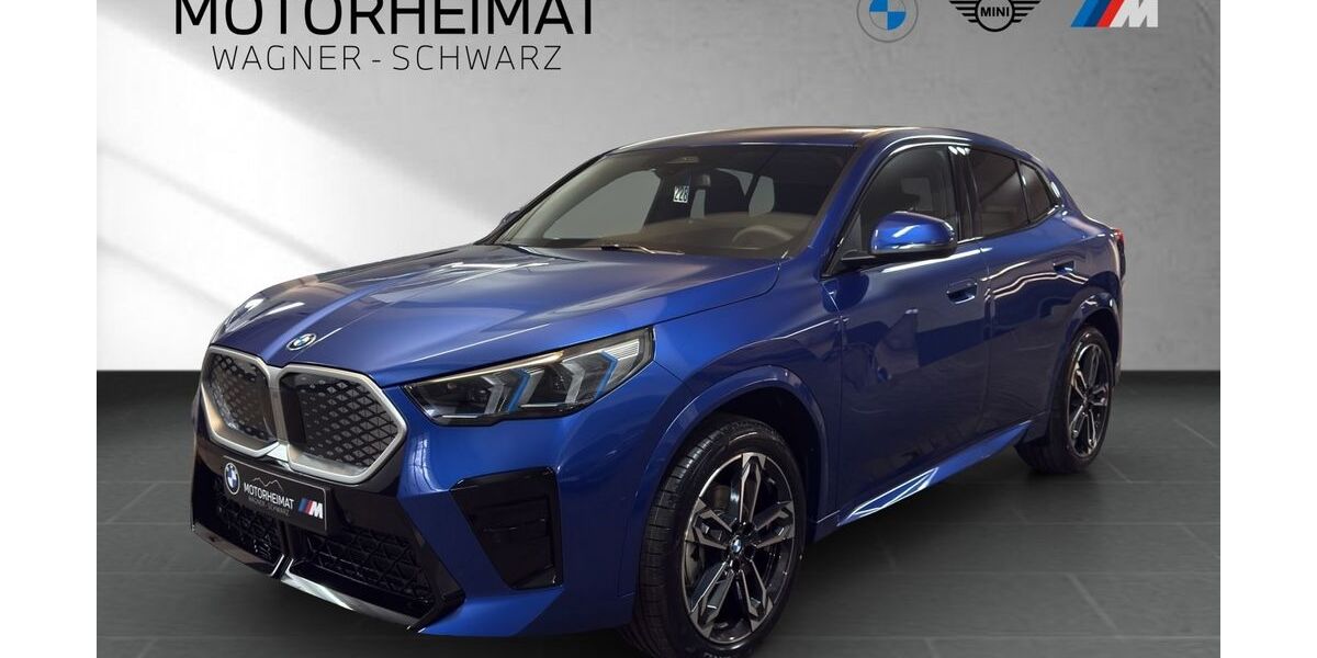 BMW iX2 6.000 km 53.475 &euro; Kirchseeon 85614