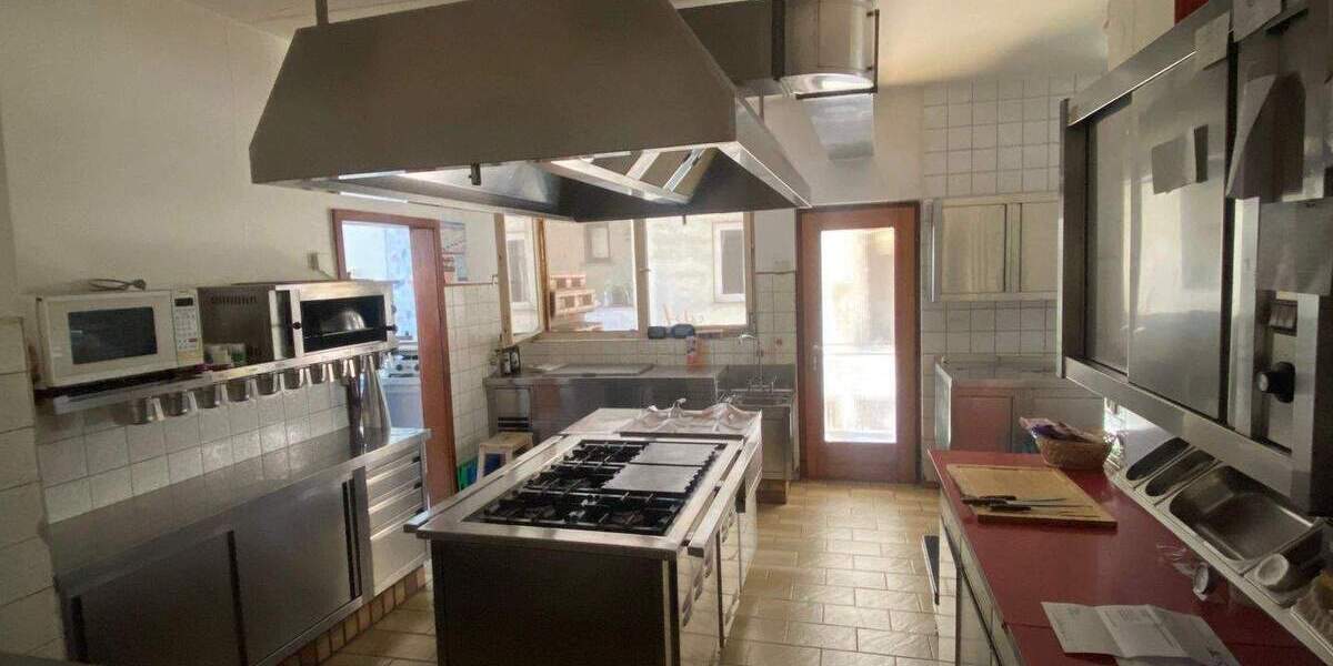 Mehrfamilienhaus, Wohnhaus Volkach - 9 Zimmer, 415.000&euro; | Angebot:25771720