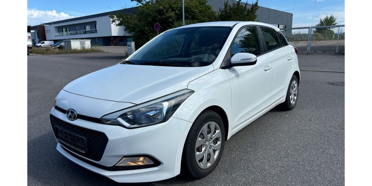 Hyundai i20 29.000 km 10.400 &euro; Plankstadt 68723
