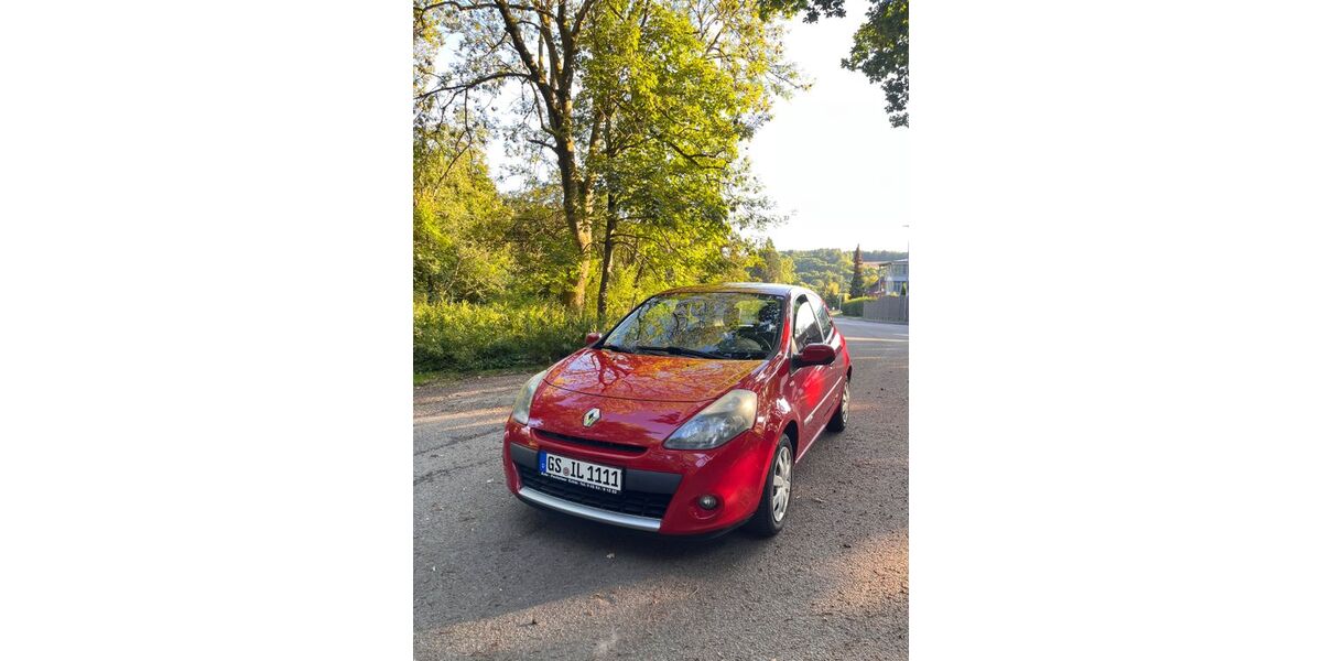 Renault Clio 174.000 km 2.200 &euro; Clausthal-Zellerfeld 38678