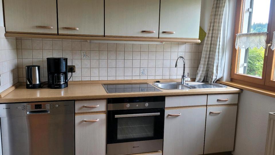 3Zimmer Möbeliert mit grosser Terrasse,1 Stellpatz am Ortsrand 3 zimmer