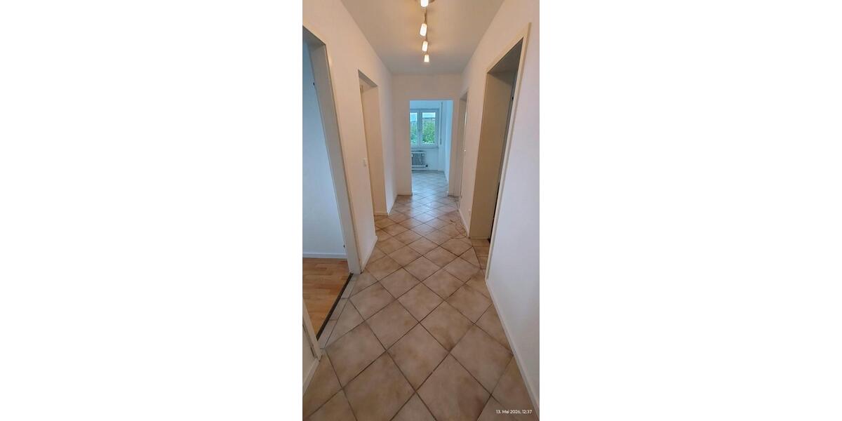 Etagenwohnung Gerlingen - 3.5 Zimmer, 75 m&sup2;, 300.000&euro; | Angebot:26808290