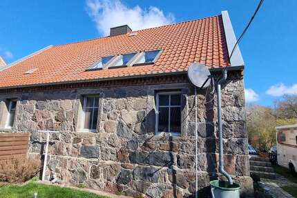 Haus Fahrenwalde - 6 Zimmer, 195 m&sup2;, 179.000&euro; | Angebot:26426396