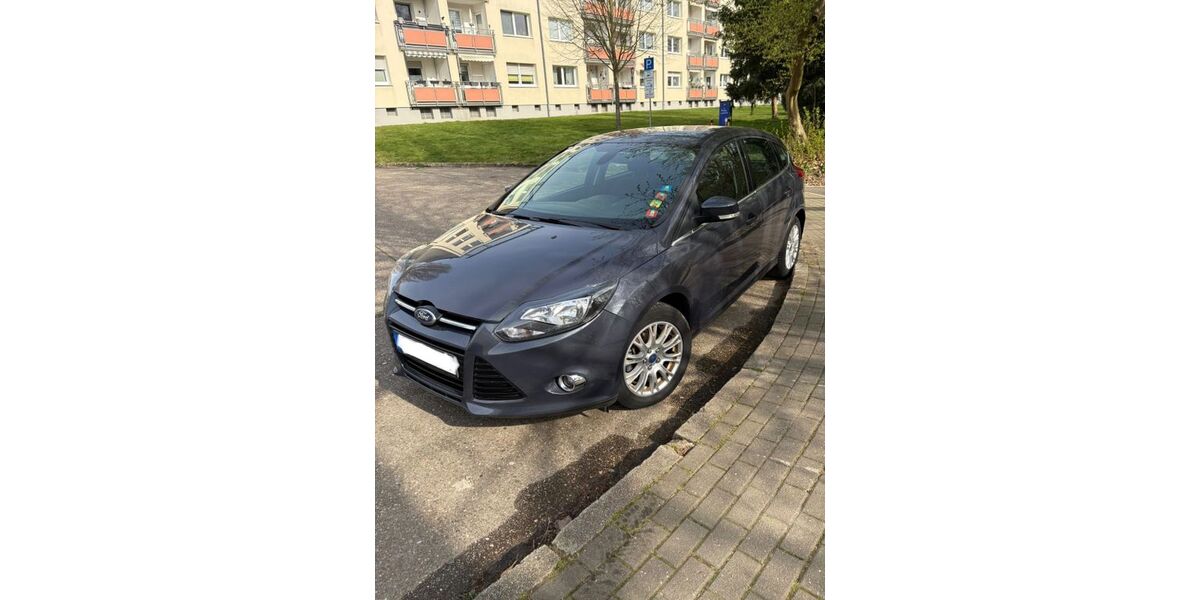 Ford Focus 98.000 km 6.000 &euro; Essen 45279