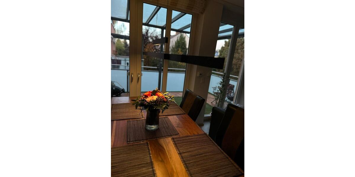 Etagenwohnung Augsburg Haunstetten-Siebenbrunn - 4 Zimmer, 100 m&sup2;, 1.500&euro; | Angebot:24852102