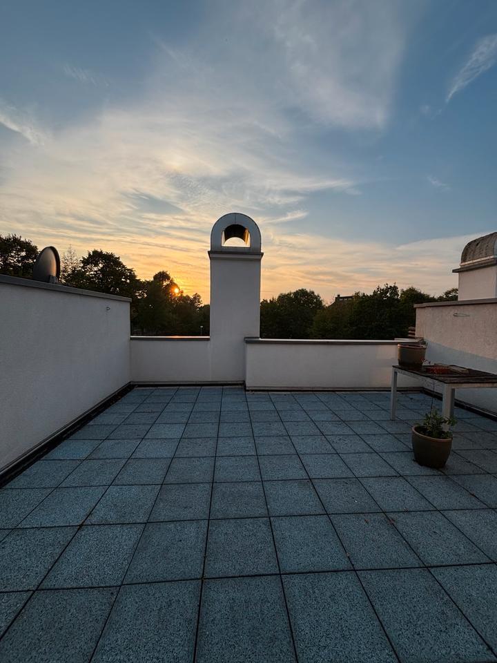 Modernes Reihenhaus mit großzügiger Rooftop-Lounge zimmer