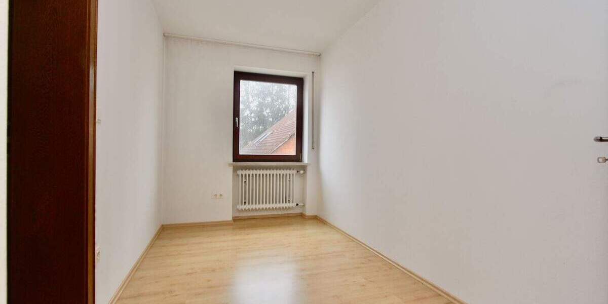 Doppelhaushälfte Essenbach - 4 Zimmer, 130 m&sup2;, 1.350&euro; | Angebot:24825921