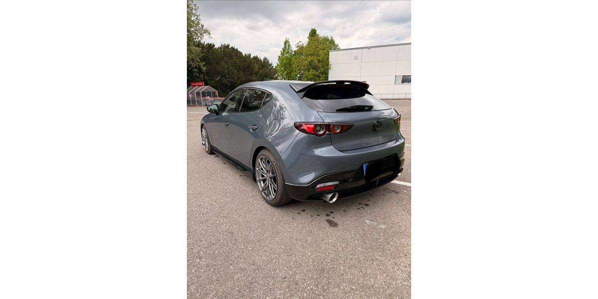 Mazda 3 58.000 km 21.900 &euro; Bietigheim 74321