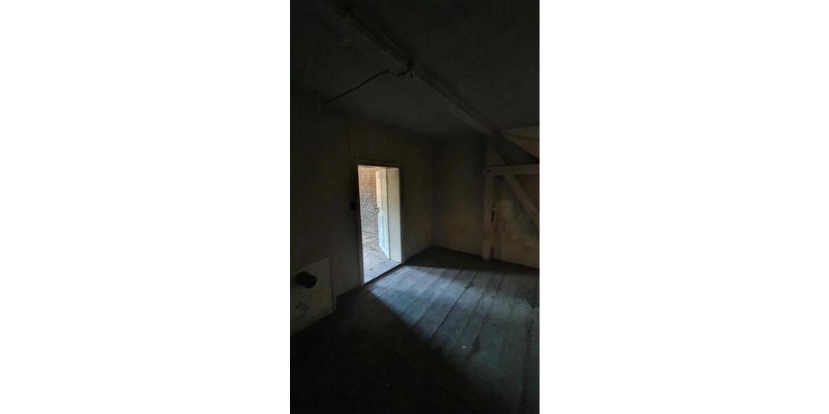 Reihenhaus Raguhn-Jeßnitz Jeßnitz (Anhalt) - 6 Zimmer, 100 m&sup2;, 40.000&euro; | Angebot:27133719