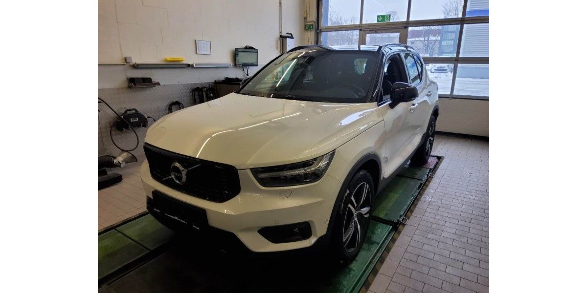 Volvo XC40 34.990 km 28.440 &euro; Hennef 53773