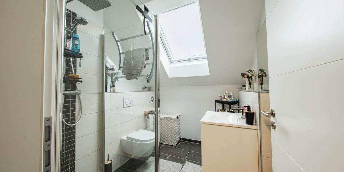 Einfamilienhaus Urmitz - 5 Zimmer, 162 m&sup2;, 625.000&euro; | Angebot:25684951