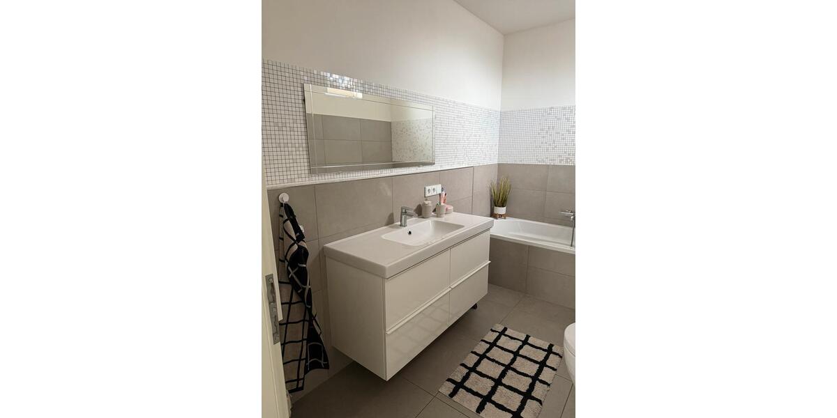 Bungalow Hückelhoven - 6 Zimmer, 195 m&sup2;, 1.999&euro; | Angebot:26520999