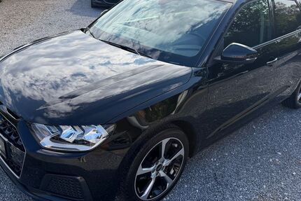 Audi A1 32.450 km 20.999 &euro; Bielefeld 33607
