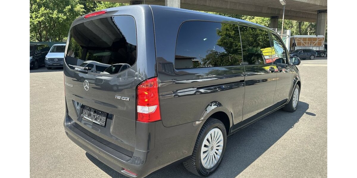 Mercedes-Benz Vito Tourer 116 CDI RWD extralang PRO 2,5 to AHK 11.364 km 49.861 &euro; Mainz 55122