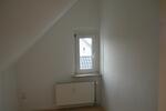 Dachgeschoßwohnung Teuchern - 2 Zimmer, 52 m&sup2;, 260&euro; | Angebot:12003094