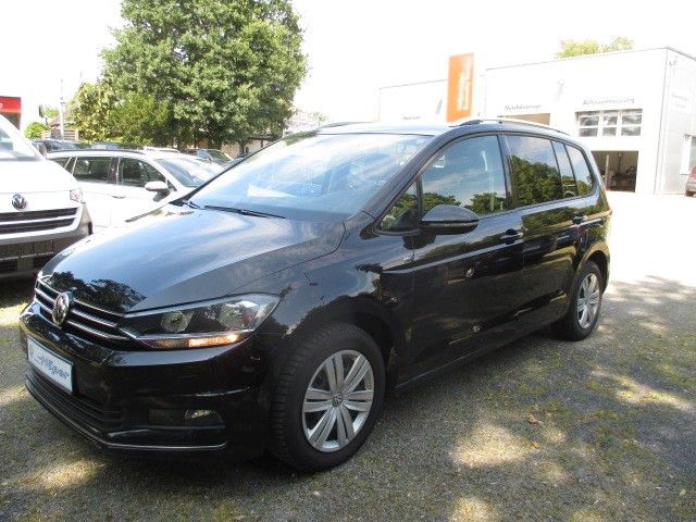 VW Touran 142.000 km 17.480 &euro; Oyten 28876