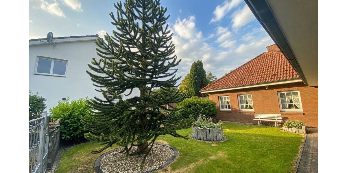 Walmdachbungalow in Marne - Stilvolles Wohnen mit Gartenblick und Wintergarten! - Bungalow Marne | Angebot:26835885