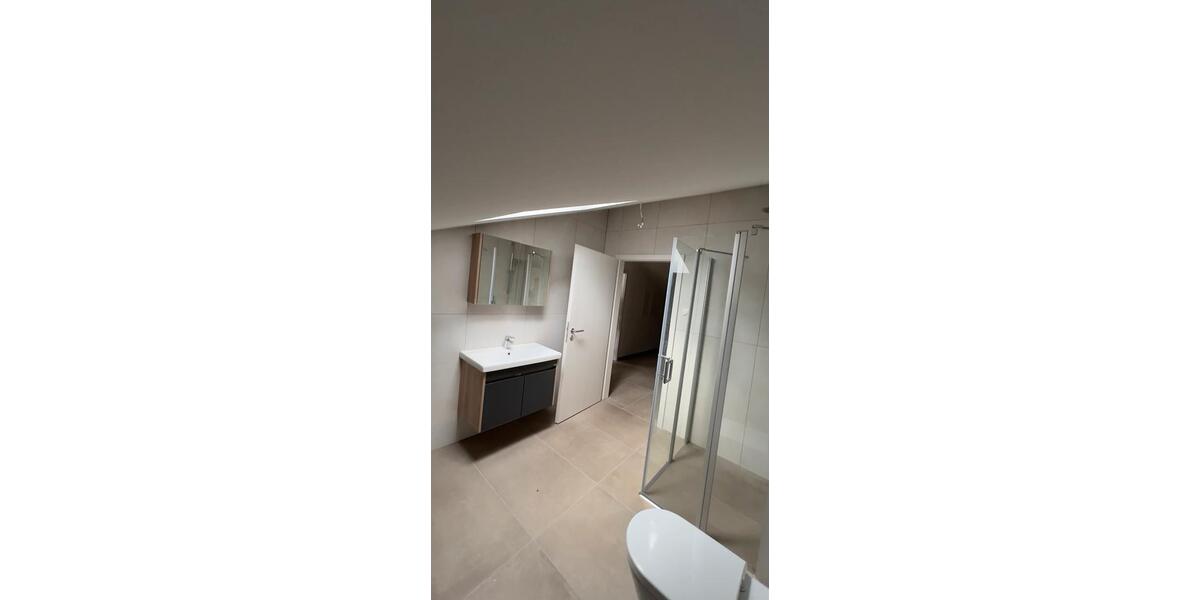 Dachgeschoßwohnung Bad Reichenhall - 2 Zimmer, 73 m&sup2;, 1.500&euro; | Angebot:26378744