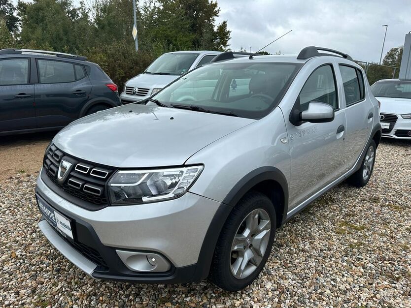 Dacia Sandero 80.000 km 7.940 € Görlitz 02828