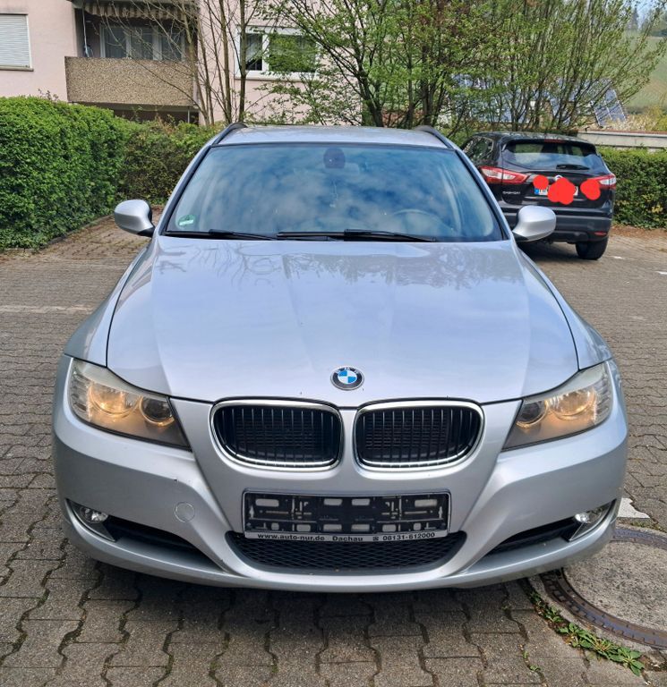 320
