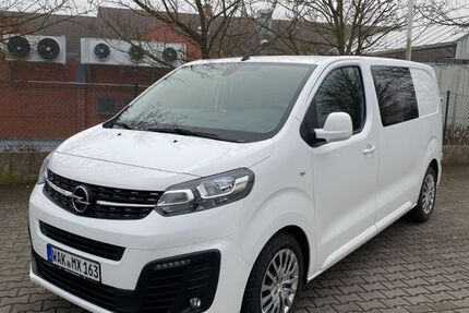 Opel Vivaro 197.000 km 15.555 € Berka v.d.Hainich 99826