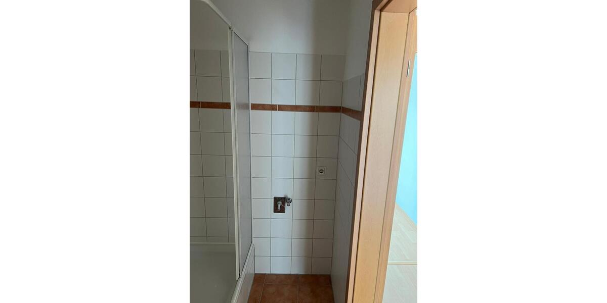 Etagenwohnung Cottbus Spremberger Vorstadt - 1 Zimmer, 38 m&sup2;, 230&euro; | Angebot:26623898