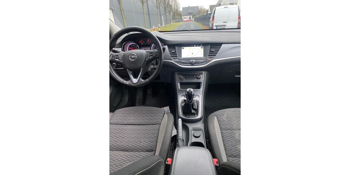 Opel Astra K Sports1.5CDTI/NAVI.VOLL-LED.PDC.ALU-A 117.000 km 5.990 &euro; Hilden 40721