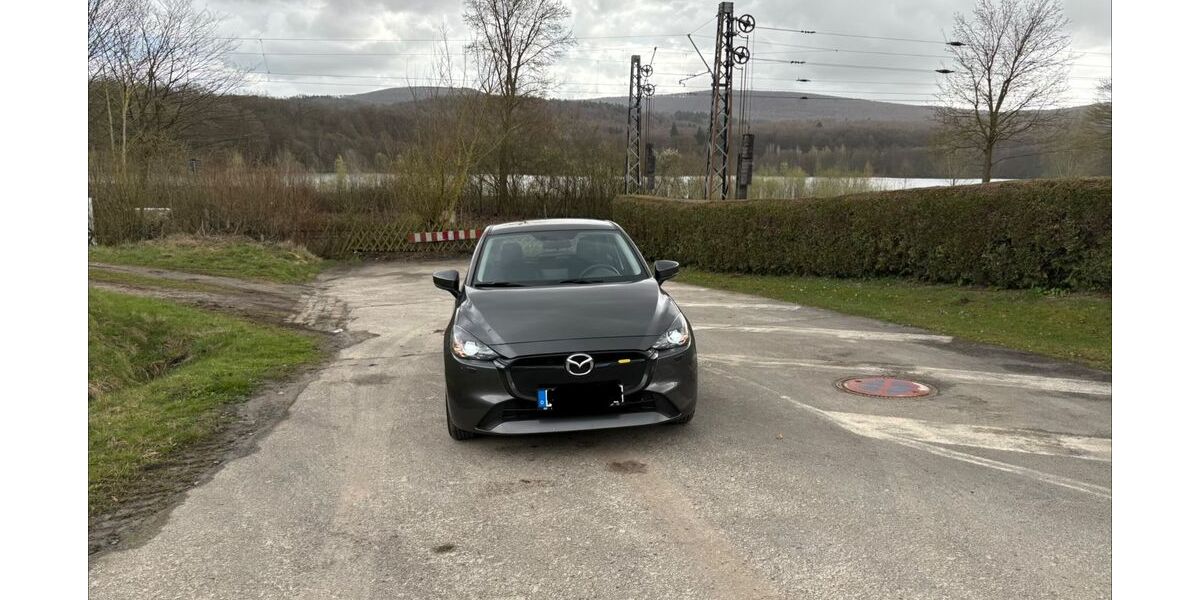 Mazda 2 16.975 km 16.999 &euro; Schieder-Schwalenberg 32816