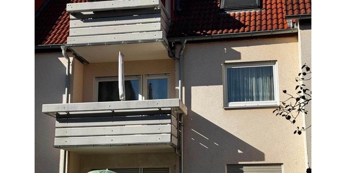 Etagenwohnung Zwickau Auerbach - 3 Zimmer, 70 m&sup2;, 95.000&euro; | Angebot:27455237