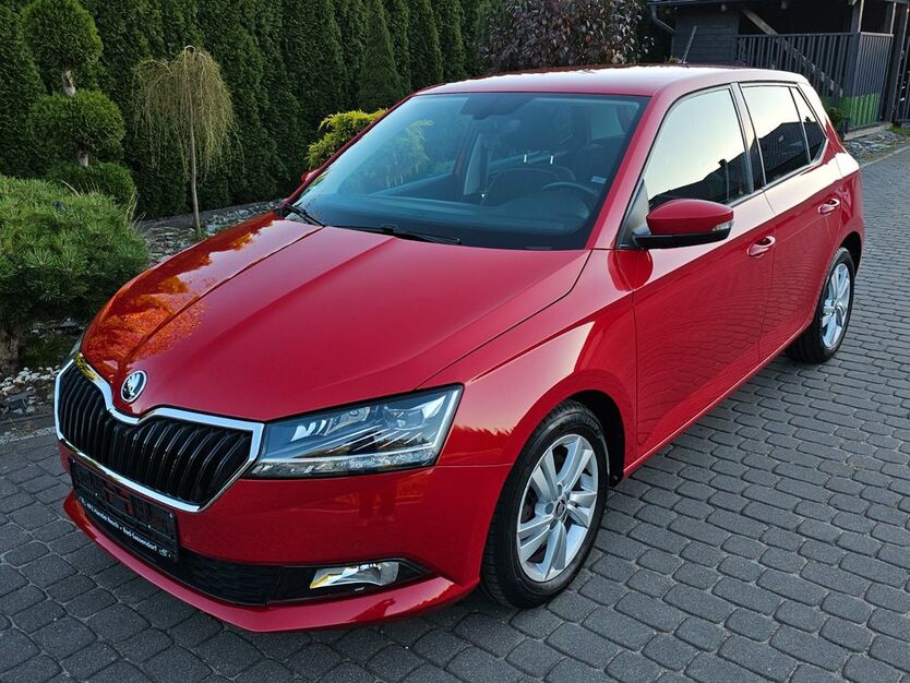 Skoda Fabia 35.300 km 14.960 € Bad-Sassendorf 59505